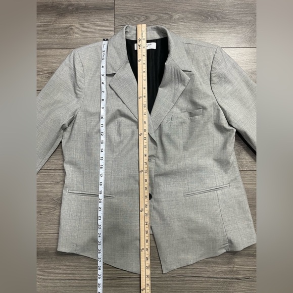 MM LaFleur Ross‎ Blazer in Light Gray Tropical Wool PLUS SIZE +1 - Picture 6 of 14
